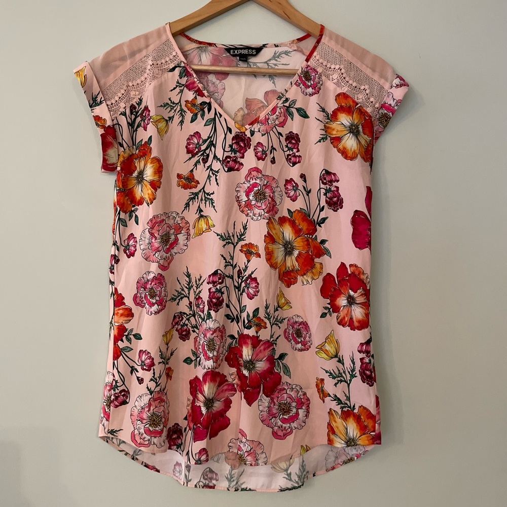 Express Pink Floral Blouse